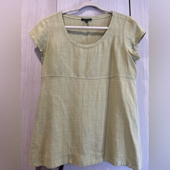 Eileen Fisher | Scoop Neck Empire Waist Blouse | Pistachio Green | Petite Medium - Picture 2 of 10